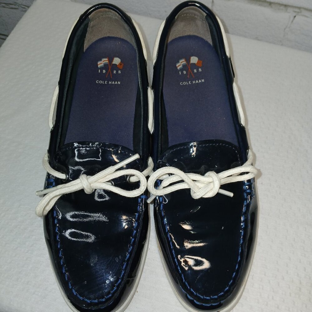 WOMENS COLE HAAN NANTUCKET CAMP PATENT LEATHER BOAT DECK SHOES, NAVY, SIZE 8.5 - Picture 2 of 12